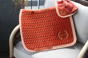 Joline Saddlepad velvet